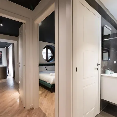Apartment Brera Premium Near Duomo Wifi Milan